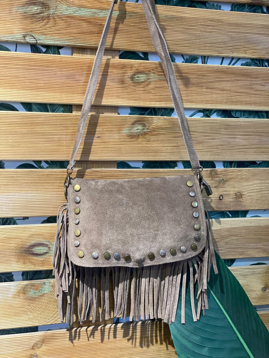 Bolso Tachas Flecos