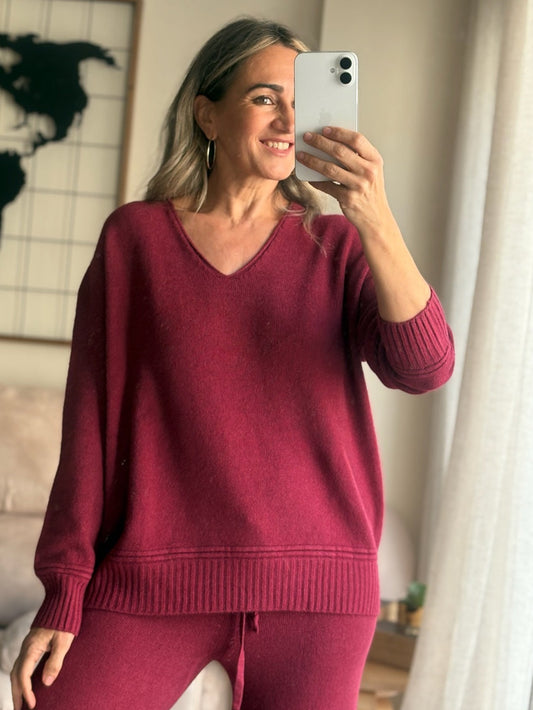 Jersey Oslo de punto con cuello pico en color rosa buganvilla – Pilar Martín Shop