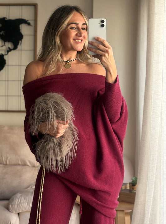 Jersey Oslo oversize de punto con manga murciélago, para llevar caído del hombro en color rosa buganvilla – Pilar Martín Shop