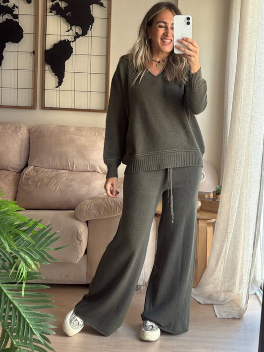 Pantalón Oslo de punto, pernera ancha en color verde – Pilar Martín Shop